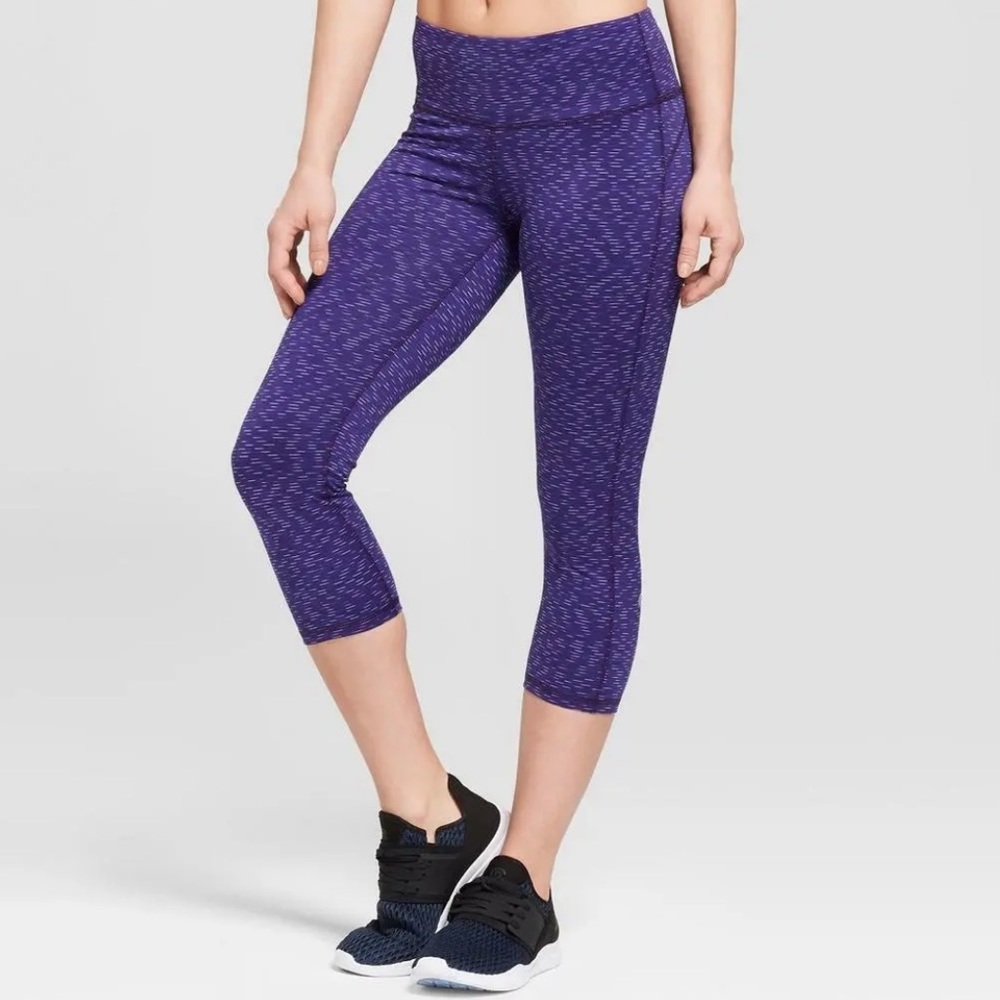Champion C9 mid-rise capri legging - purple size M